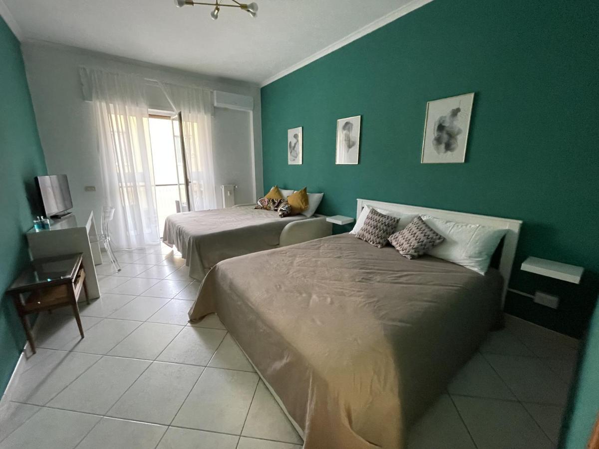 Apartamento Renza House Chiaia Nápoles Exterior foto