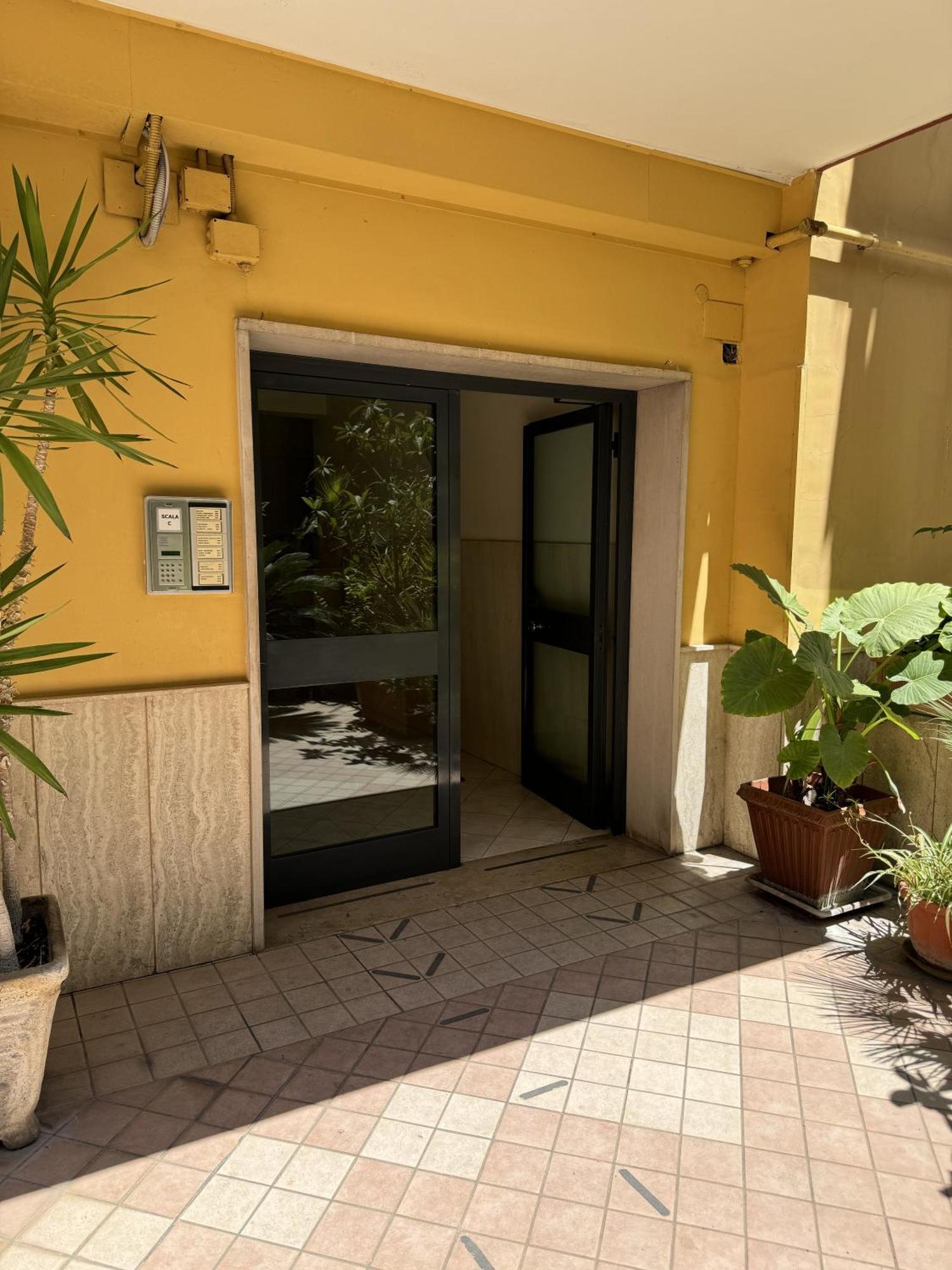 Apartamento Renza House Chiaia Nápoles Exterior foto